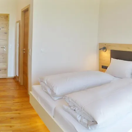 Gaestehaus Rebenhof Guest house *