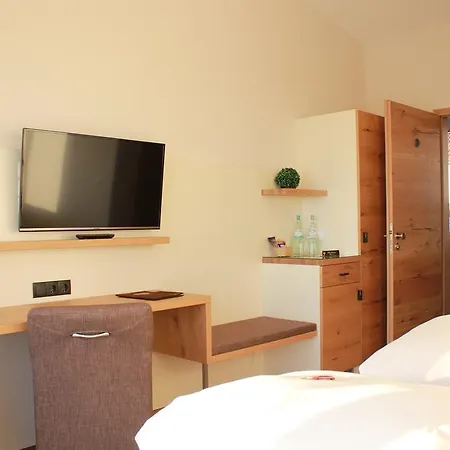 Gaestehaus Rebenhof Guest house *